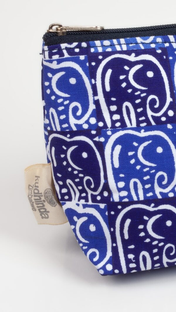 Kosmetiktasche Blue Elephants – Bild 2