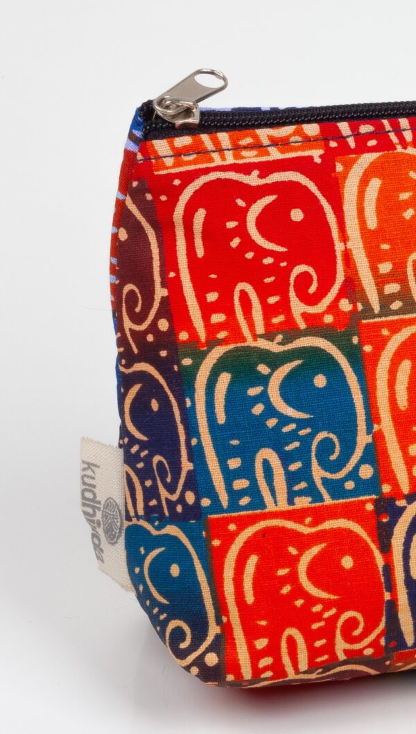 Kosmetiktasche Ghana Blue Elephants – Bild 2